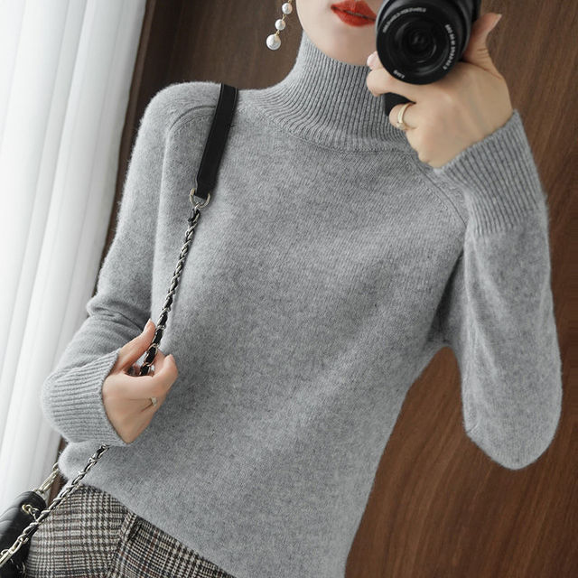 Image of Bailey | Women's Fitted Turtleneck Sweater